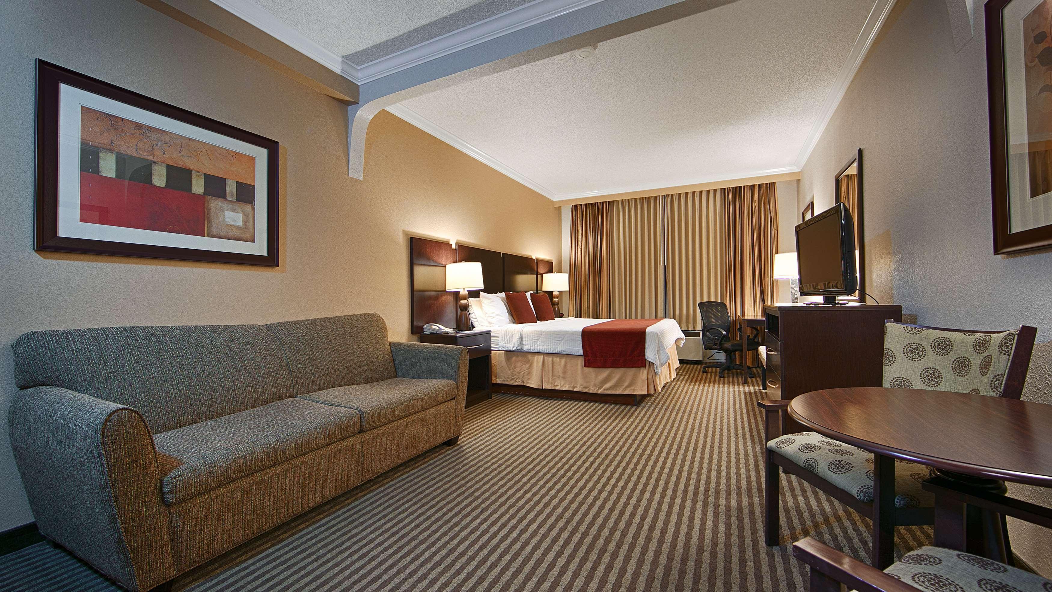 Best Western Plus Ambassador Suites Venice Gardens Extérieur photo