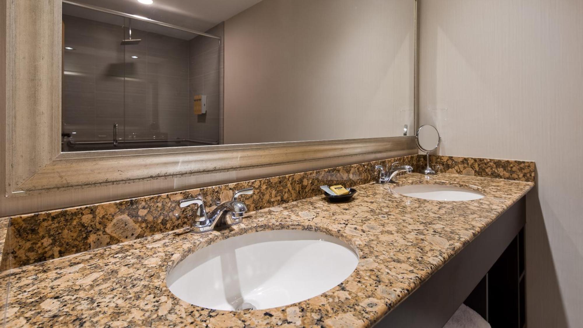 Best Western Plus Ambassador Suites Venice Gardens Extérieur photo