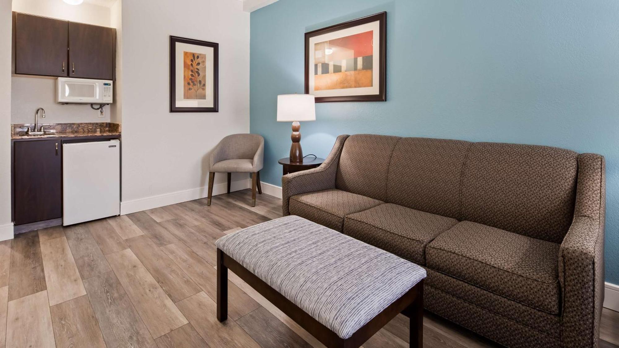 Best Western Plus Ambassador Suites Venice Gardens Extérieur photo