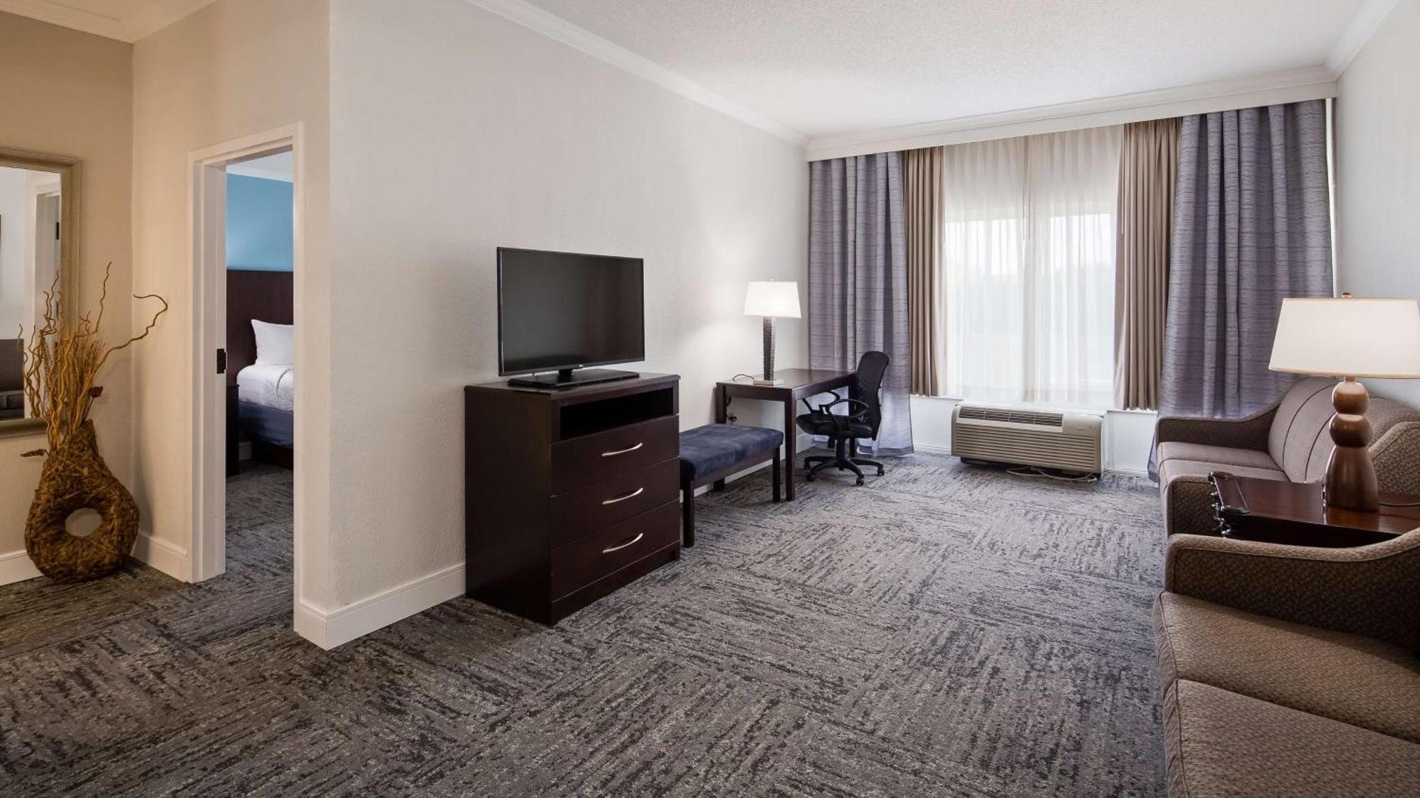 Best Western Plus Ambassador Suites Venice Gardens Extérieur photo