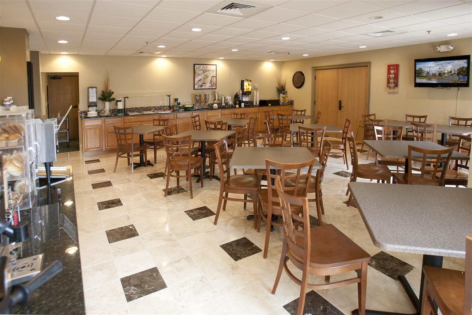 Best Western Plus Ambassador Suites Venice Gardens Extérieur photo